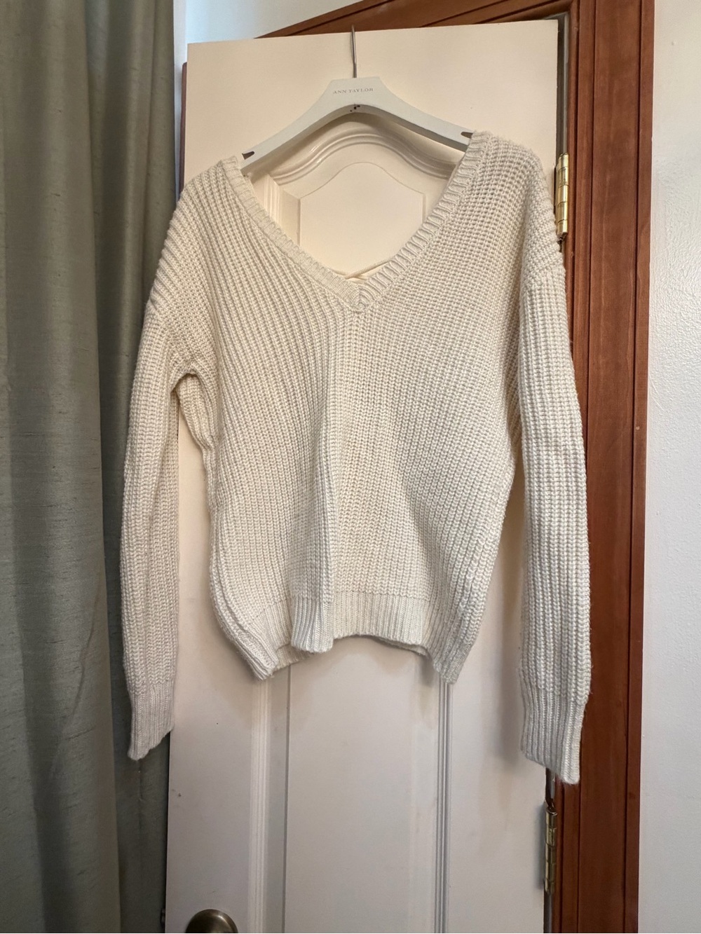 Love By Design Cream V-Neck Lace-Up Back Chunky Knit Sweater | Small